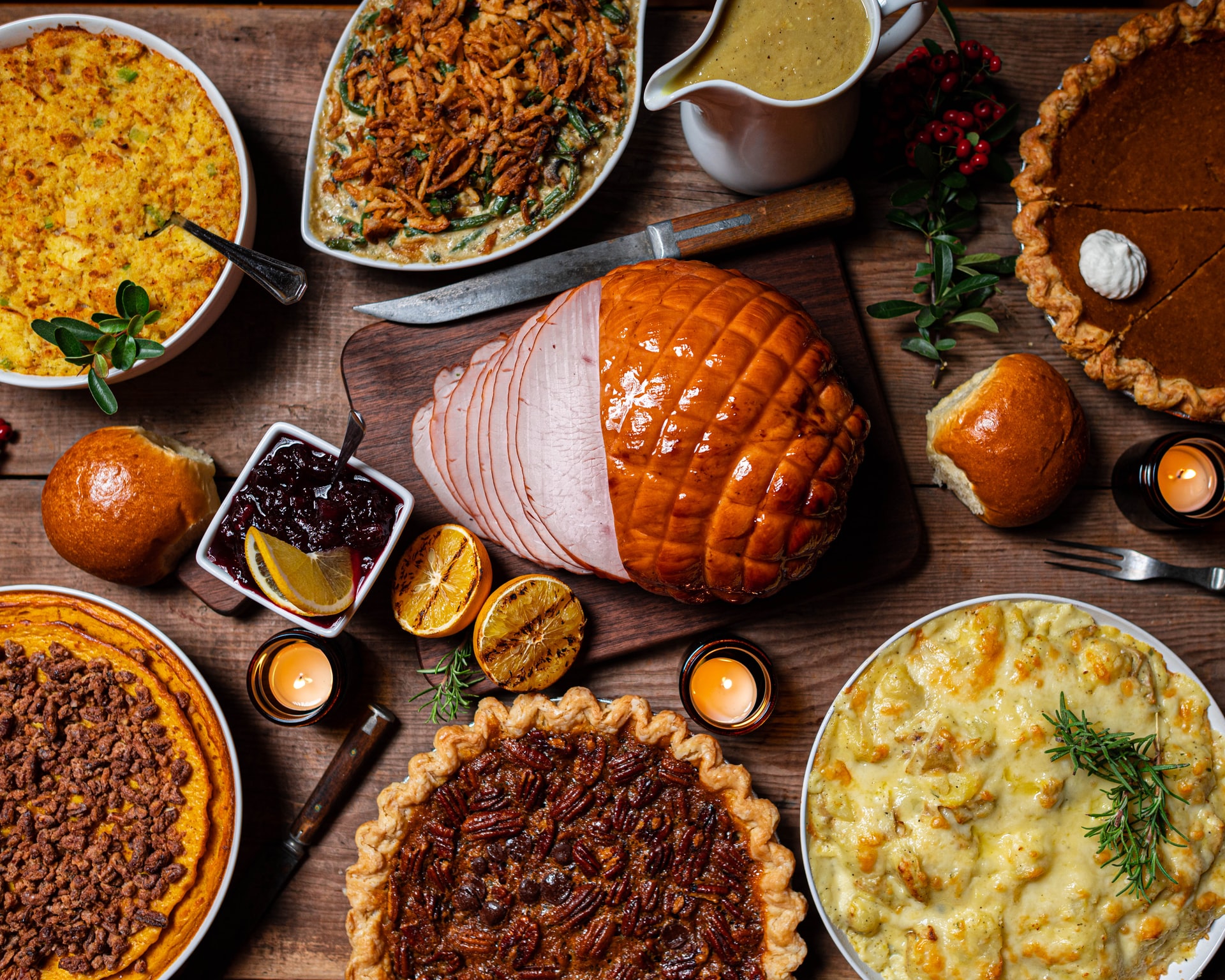 How to Host a Fun-Filled, Stress-Free Thanksgiving